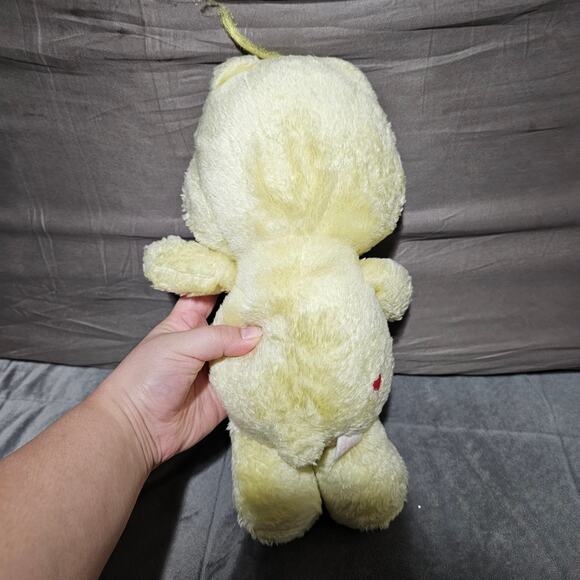 Kenner Birthday Bear Care Bear 1983 Yellow Plush Made in Korea Vintage Cupcake - Picture 4 of 7